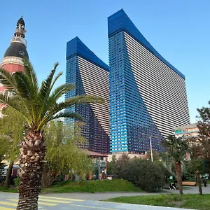  Апартаменты Orbi Sea View